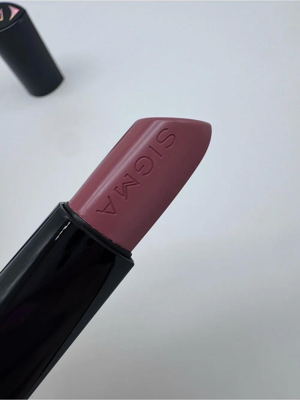 Sigma Beauty Infinity Point Lipstick – New Mod – Full Size – NIB